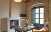 Туры в отель Moni Emvasis Luxury Suites Туры в отель Moni Emvasis Luxury Suites