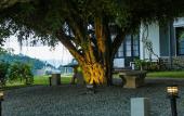 Туры в отель Castle Hill Bungalow Туры в отель Castle Hill Bungalow