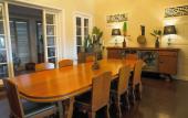 Туры в отель Castle Hill Bungalow Туры в отель Castle Hill Bungalow