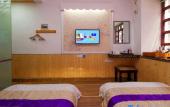 Туры в отель Fengju Business Hotel (Hourui Metro Station, Shenzhen Airport) Туры в отель Fengju Business Hotel (Hourui Metro Station, Shenzhen Airport)