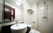 Туры в отель OYO 8027 Li Hu Business Hotel Туры в отель OYO 8027 Li Hu Business Hotel