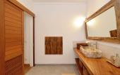 Туры в отель Villa Waterlily by Villa Finder Туры в отель Villa Waterlily by Villa Finder