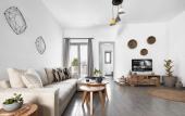 Туры в отель Pnoi Luxury Suites Guest house Туры в отель Pnoi Luxury Suites Guest house