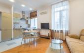Туры в отель Na Pryamom Pereulke 5/1 Apartments Туры в отель Na Pryamom Pereulke 5/1 Apartments