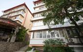 Туры в отель Uyutnaya Kvartira V Sochi Apartments Туры в отель Uyutnaya Kvartira V Sochi Apartments