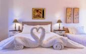 Туры в отель Exclusive Crete Villa Villa Alexia 4 Bedrooms Large Lawned Gardens Chania Туры в отель Exclusive Crete Villa Villa Alexia 4 Bedrooms Large Lawned Gardens Chania