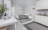 Туры в отель Solnechnaya Studiya So Svoim Dvorikom Apartments Туры в отель Solnechnaya Studiya So Svoim Dvorikom Apartments