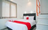 Туры в отель RedDoorz near Stasiun Senen Туры в отель RedDoorz near Stasiun Senen