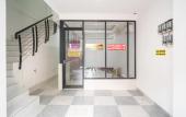 Туры в отель RedDoorz near Stasiun Senen Туры в отель RedDoorz near Stasiun Senen
