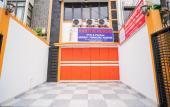 Туры в отель RedDoorz near Stasiun Senen Туры в отель RedDoorz near Stasiun Senen