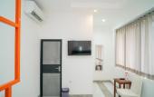 Туры в отель RedDoorz near Stasiun Senen Туры в отель RedDoorz near Stasiun Senen