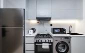 Туры в отель Sophisticated Binghatti Canal Studio Apartments Туры в отель Sophisticated Binghatti Canal Studio Apartments