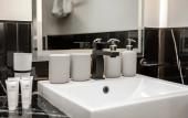 Туры в отель Sophisticated Binghatti Canal Studio Apartments Туры в отель Sophisticated Binghatti Canal Studio Apartments