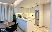 Туры в отель Vserve Modern Oasis: Canal & Burj Views Apartments Туры в отель Vserve Modern Oasis: Canal & Burj Views Apartments