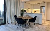 Туры в отель Vserve Modern Oasis: Canal & Burj Views Apartments Туры в отель Vserve Modern Oasis: Canal & Burj Views Apartments