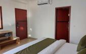 Туры в отель Comfy Cool Breeze by eMzaz Туры в отель Comfy Cool Breeze by eMzaz