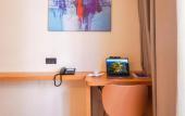 Туры в отель Hotel Unico Maarif Туры в отель Hotel Unico Maarif