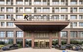 Туры в отель Rezen Longuu Hotel (Guangzhou Baiyun Airport Cultural Tourism City) Туры в отель Rezen Longuu Hotel (Guangzhou Baiyun Airport Cultural Tourism City)