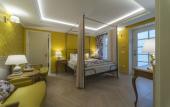 Туры в отель Relais Le Chevalier Туры в отель Relais Le Chevalier