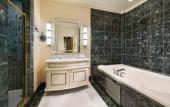 Туры в отель The Pfister Hotel Туры в отель The Pfister Hotel