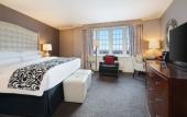 Туры в отель The Pfister Hotel Туры в отель The Pfister Hotel