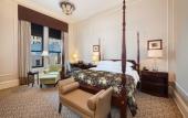 Туры в отель The Pfister Hotel Туры в отель The Pfister Hotel