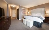 Туры в отель The Pfister Hotel Туры в отель The Pfister Hotel