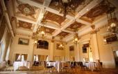 Туры в отель The Pfister Hotel Туры в отель The Pfister Hotel