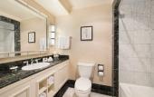 Туры в отель The Pfister Hotel Туры в отель The Pfister Hotel