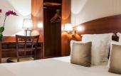 Туры в отель Hotel des Arcades de Cachan Grand Paris Sud Туры в отель Hotel des Arcades de Cachan Grand Paris Sud
