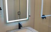 Туры в отель The March Hotel Туры в отель The March Hotel