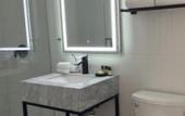 Туры в отель The March Hotel Туры в отель The March Hotel