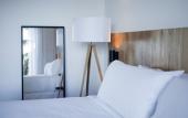 Туры в отель The March Hotel Туры в отель The March Hotel