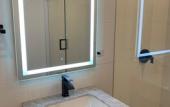 Туры в отель The March Hotel Туры в отель The March Hotel