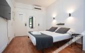 Туры в отель Hostal Bedmates Туры в отель Hostal Bedmates