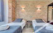Туры в отель Hostal Bedmates Туры в отель Hostal Bedmates