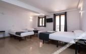 Туры в отель Hostal Bedmates Туры в отель Hostal Bedmates