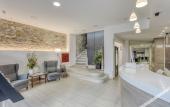 Туры в отель Hostal Bedmates Туры в отель Hostal Bedmates