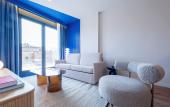 Туры в отель Iconic Suites Туры в отель Iconic Suites