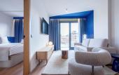 Туры в отель Iconic Suites Туры в отель Iconic Suites
