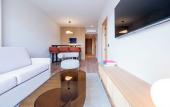 Туры в отель Iconic Suites Туры в отель Iconic Suites
