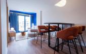 Туры в отель Iconic Suites Туры в отель Iconic Suites