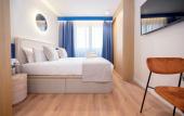Туры в отель Iconic Suites Туры в отель Iconic Suites
