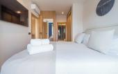 Туры в отель Iconic Suites Туры в отель Iconic Suites