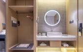 Туры в отель Atour Hotel Wuhan Guanggu Plaza Guanshan Avenue Туры в отель Atour Hotel Wuhan Guanggu Plaza Guanshan Avenue