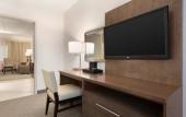 Туры в отель Embassy Suites by Hilton Milwaukee Brookfield Туры в отель Embassy Suites by Hilton Milwaukee Brookfield