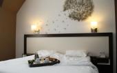 Туры в отель The Originals Hotel La Marebaudiere Туры в отель The Originals Hotel La Marebaudiere