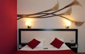 Туры в отель The Originals Hotel La Marebaudiere Туры в отель The Originals Hotel La Marebaudiere