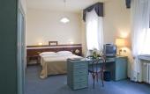 Туры в отель Hotel Centrale Byron Туры в отель Hotel Centrale Byron