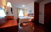 Туры в отель Hotel Croatia Туры в отель Hotel Croatia